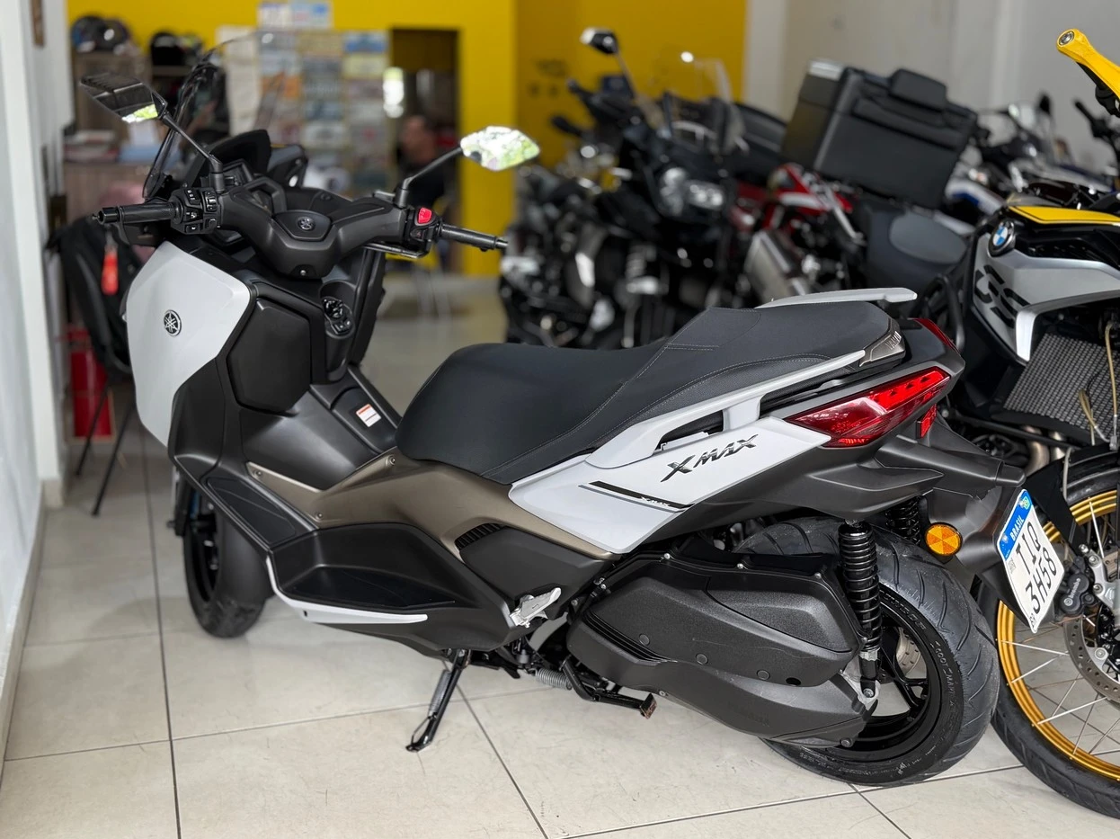 YAMAHA XMAX 250 CONNECTED ABS