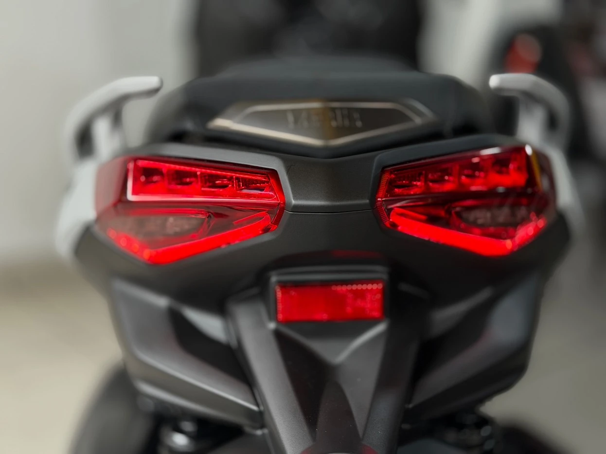 YAMAHA XMAX 250 CONNECTED ABS