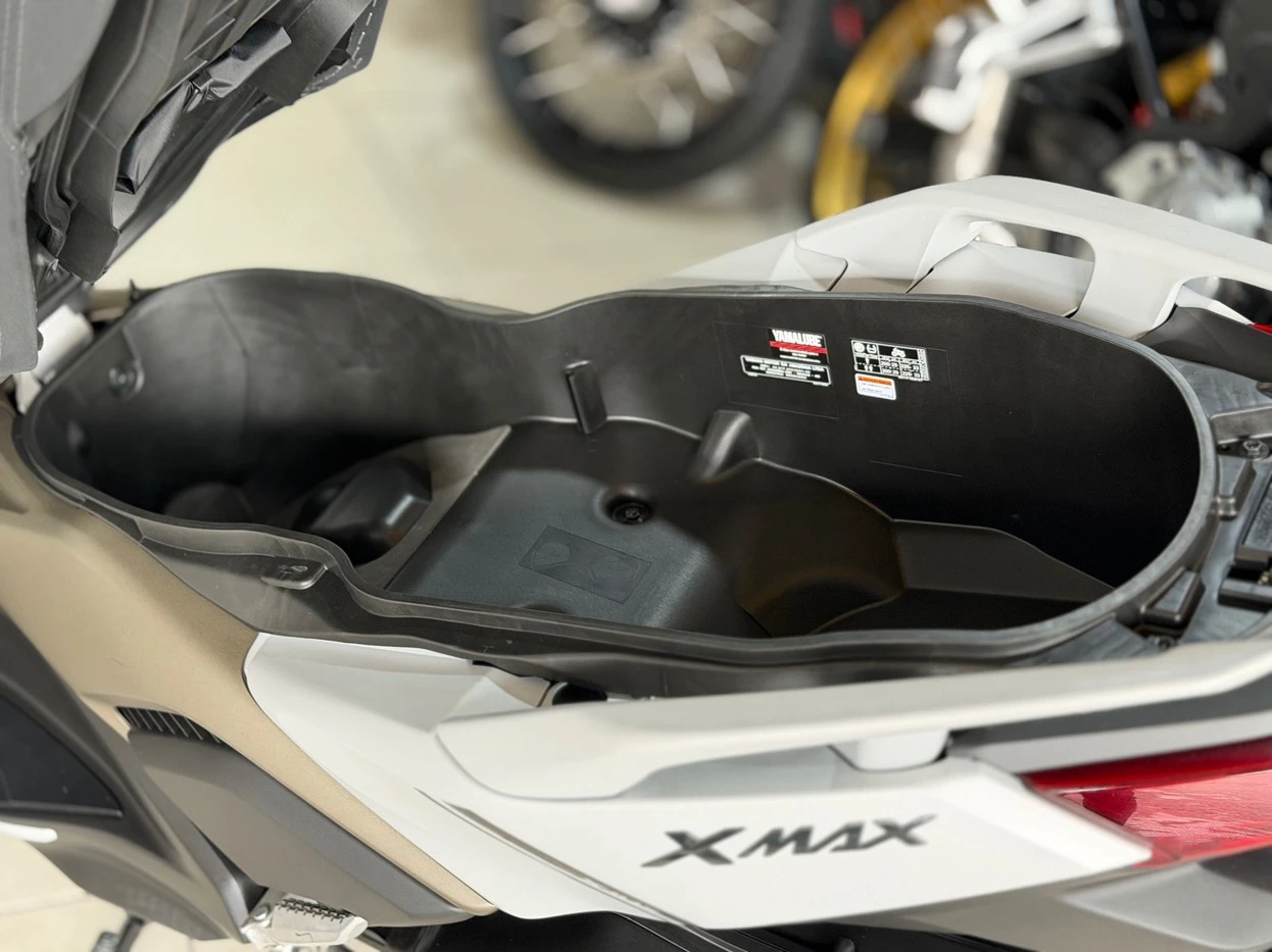 YAMAHA XMAX 250 CONNECTED ABS