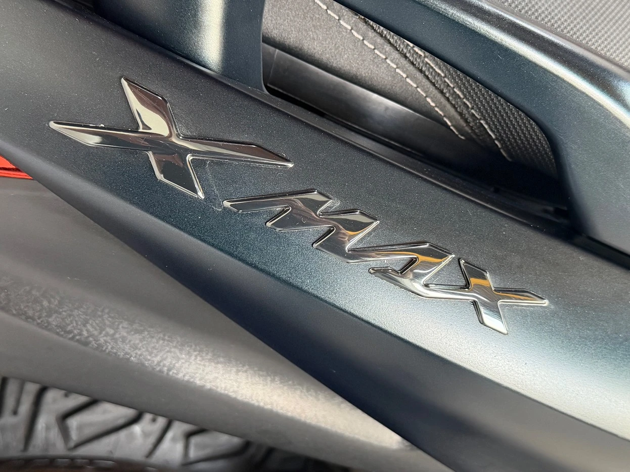 YAMAHA XMAX ABS