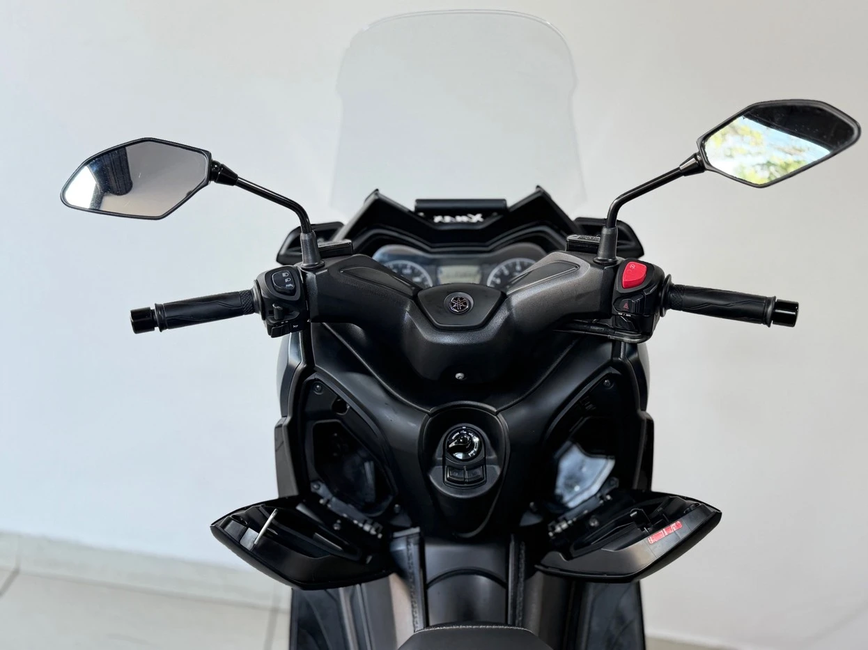 YAMAHA XMAX ABS