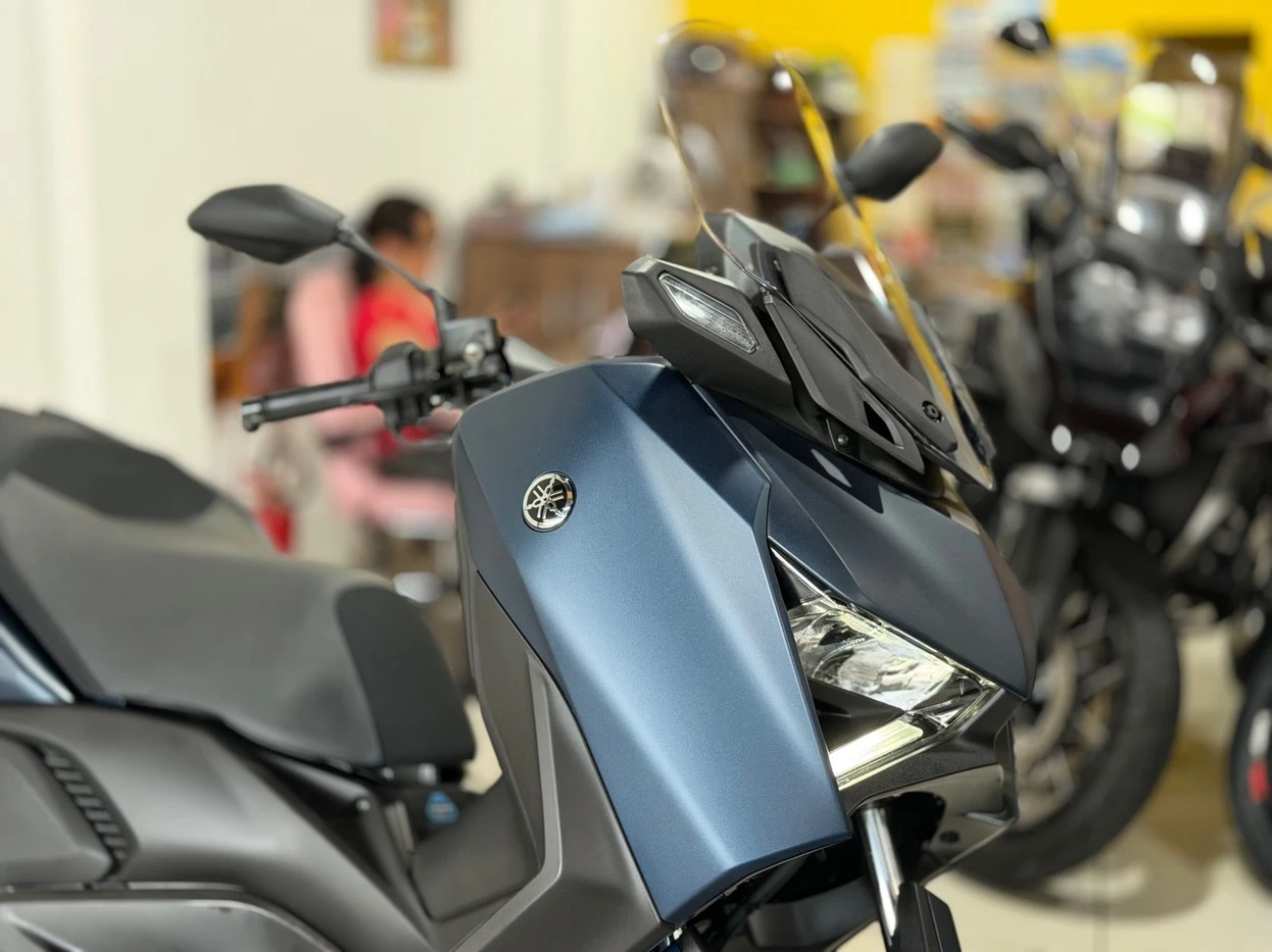 YAMAHA XMAX 250 CONNECTED ABS