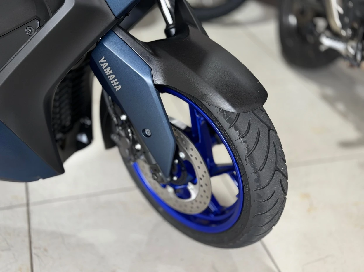 YAMAHA XMAX 250 CONNECTED ABS