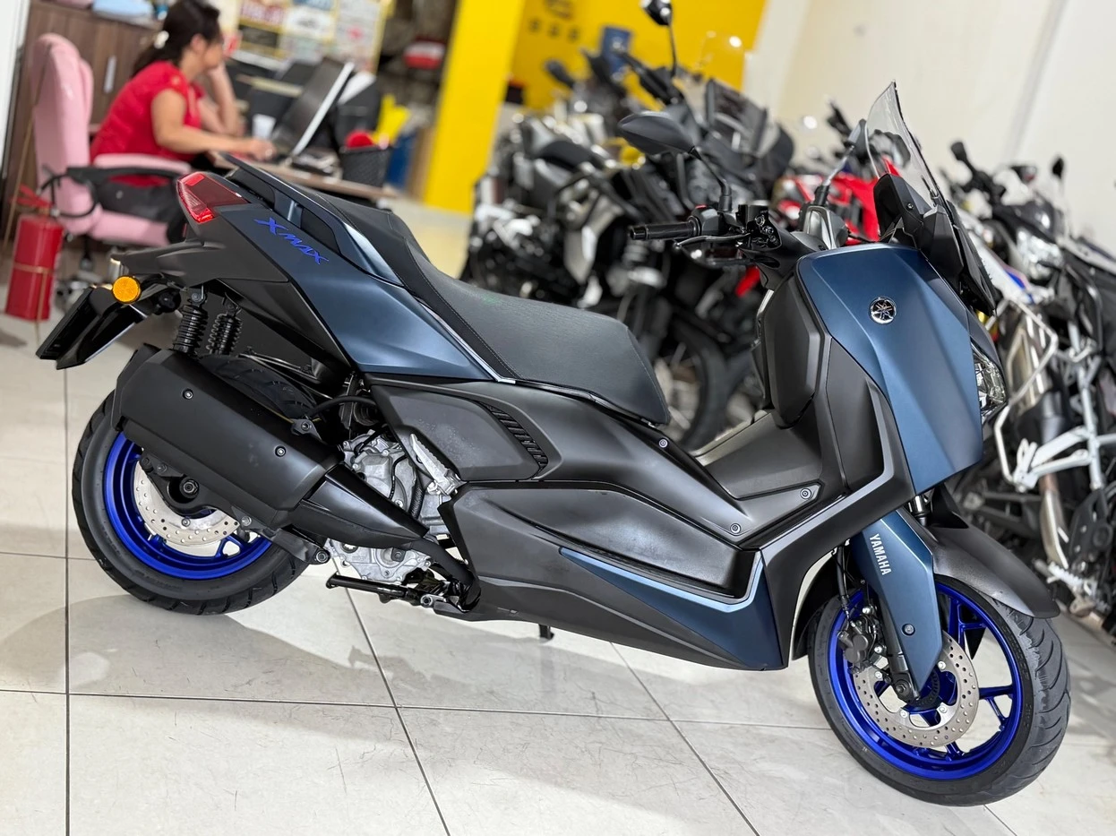 YAMAHA XMAX 250 CONNECTED ABS