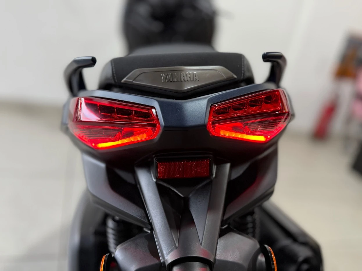 YAMAHA XMAX 250 CONNECTED ABS