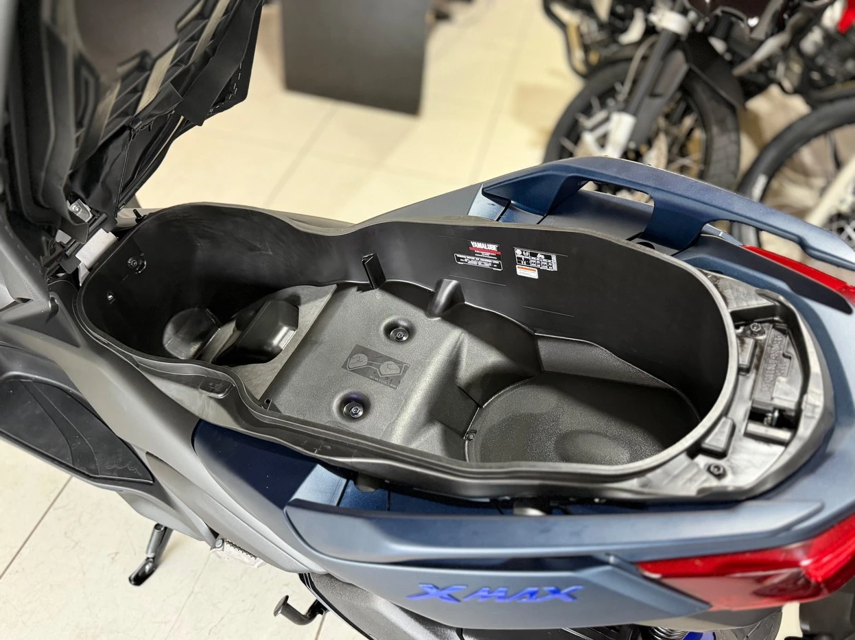 YAMAHA XMAX 250 CONNECTED ABS
