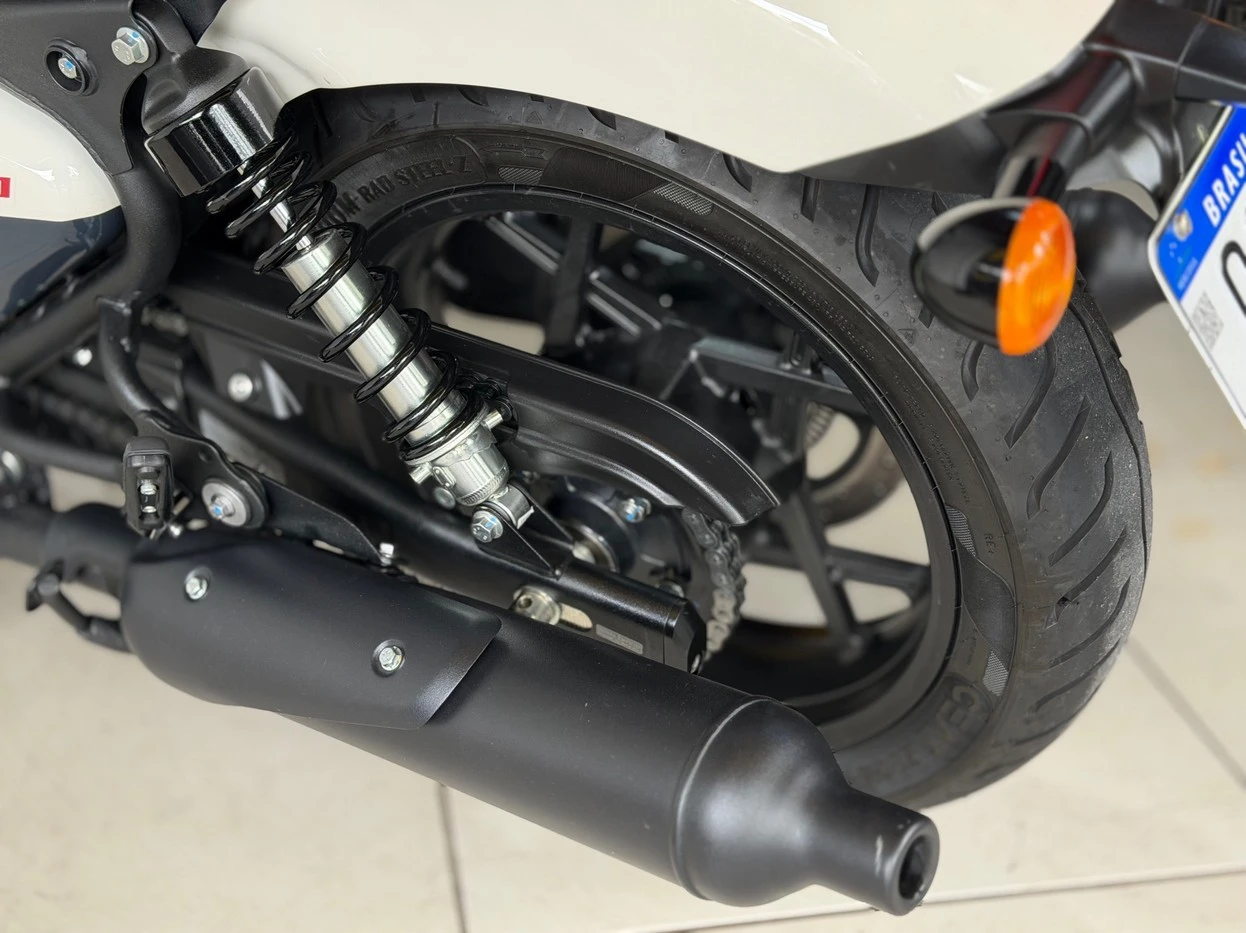 ROYAL ENFIELD SHOTGUN 650 STENCIL WHITE