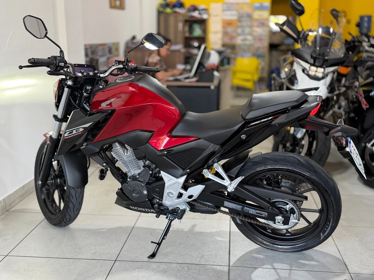 HONDA CB 300F TWISTER ABS