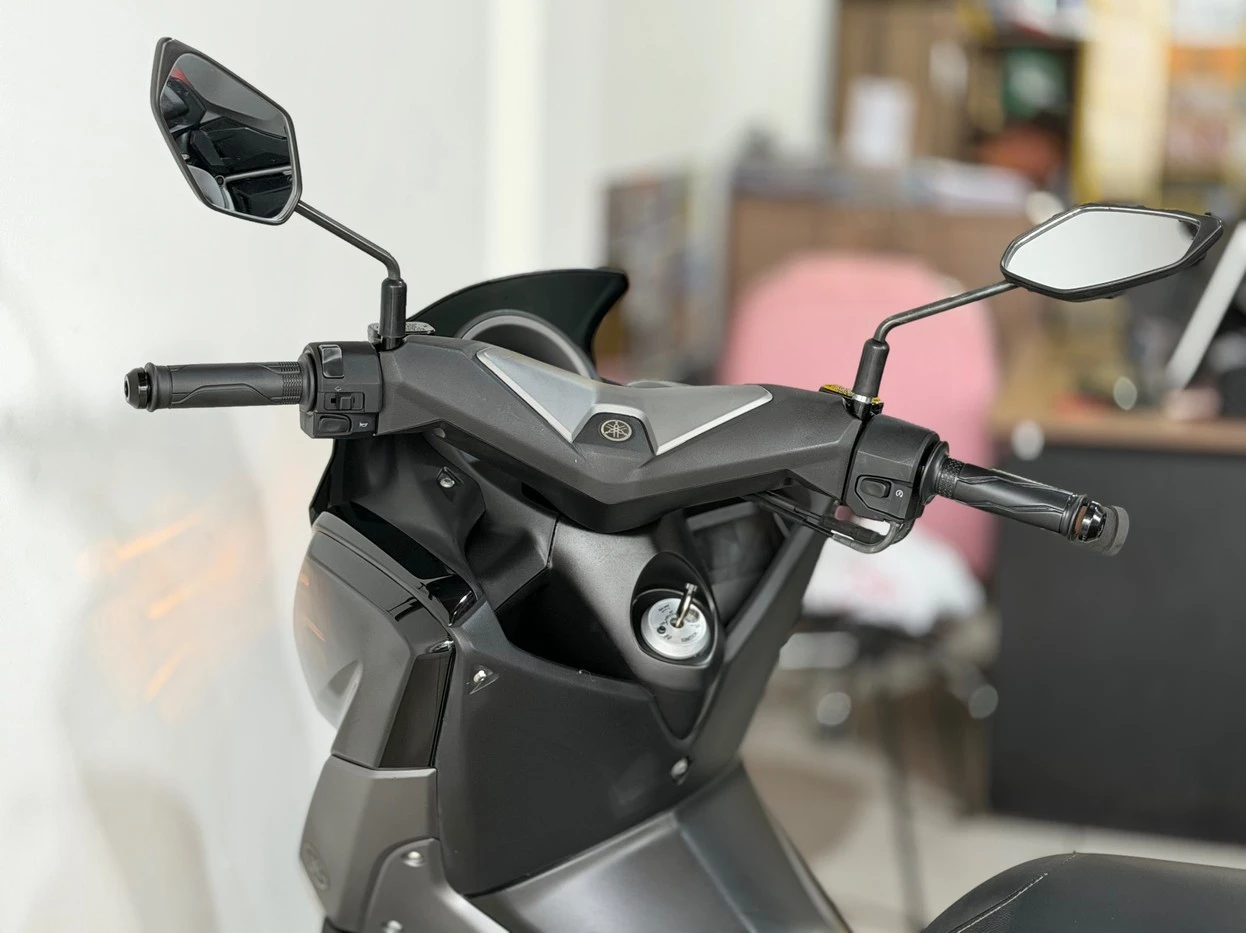 YAMAHA NMAX 160 ABS