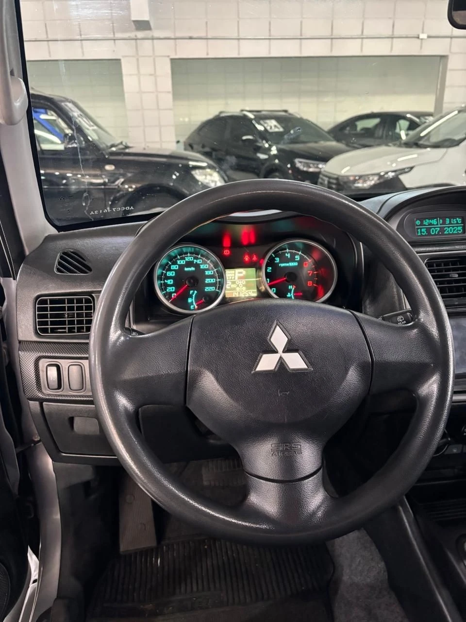 MITSUBISHI PAJERO TR4