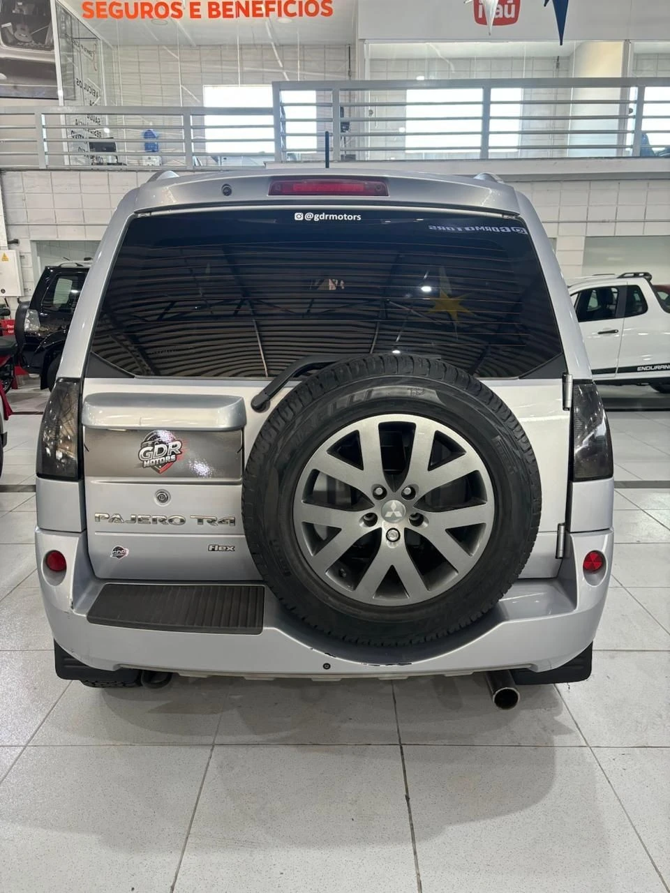 MITSUBISHI PAJERO TR4