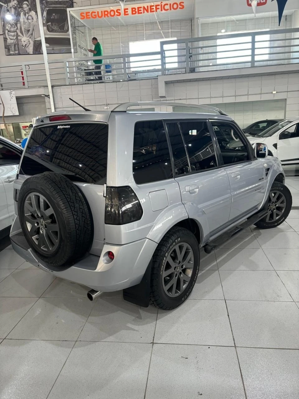 MITSUBISHI PAJERO TR4
