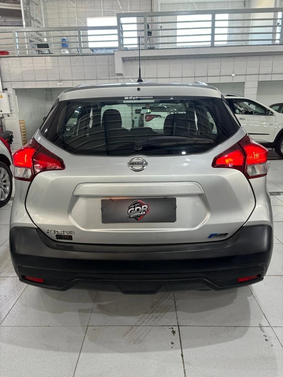 NISSAN KICKS