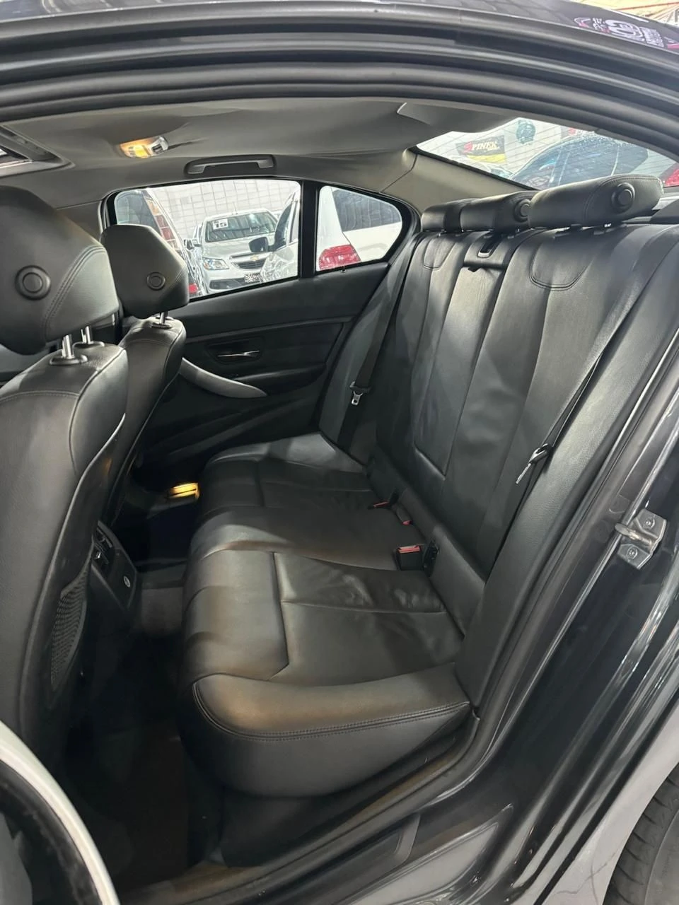 BMW 328I