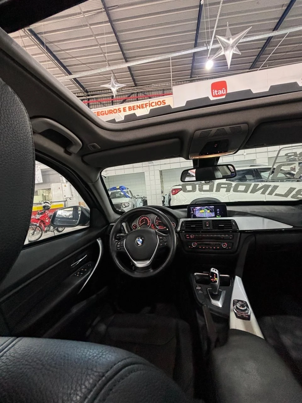 BMW 328I