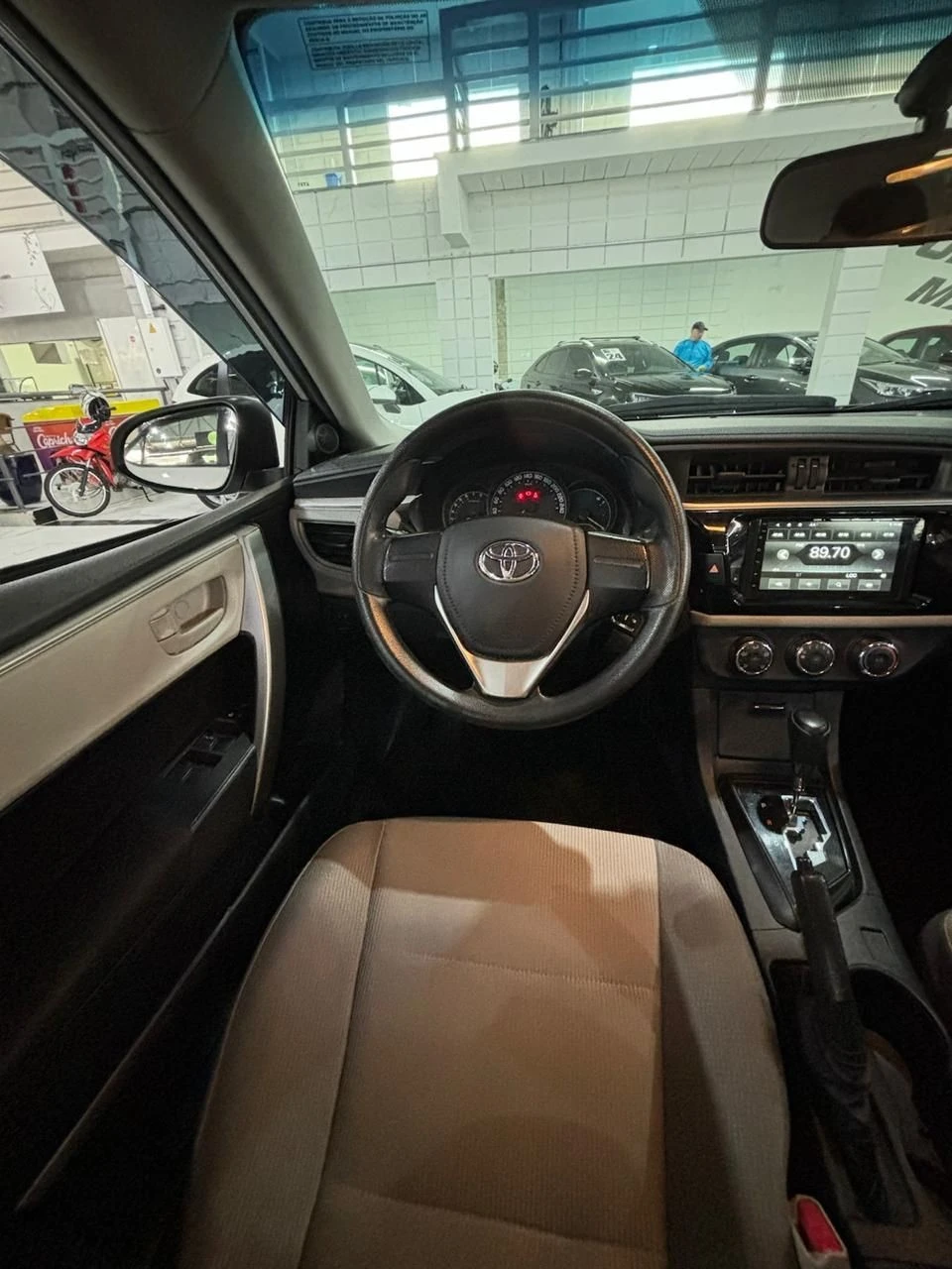 TOYOTA COROLLA