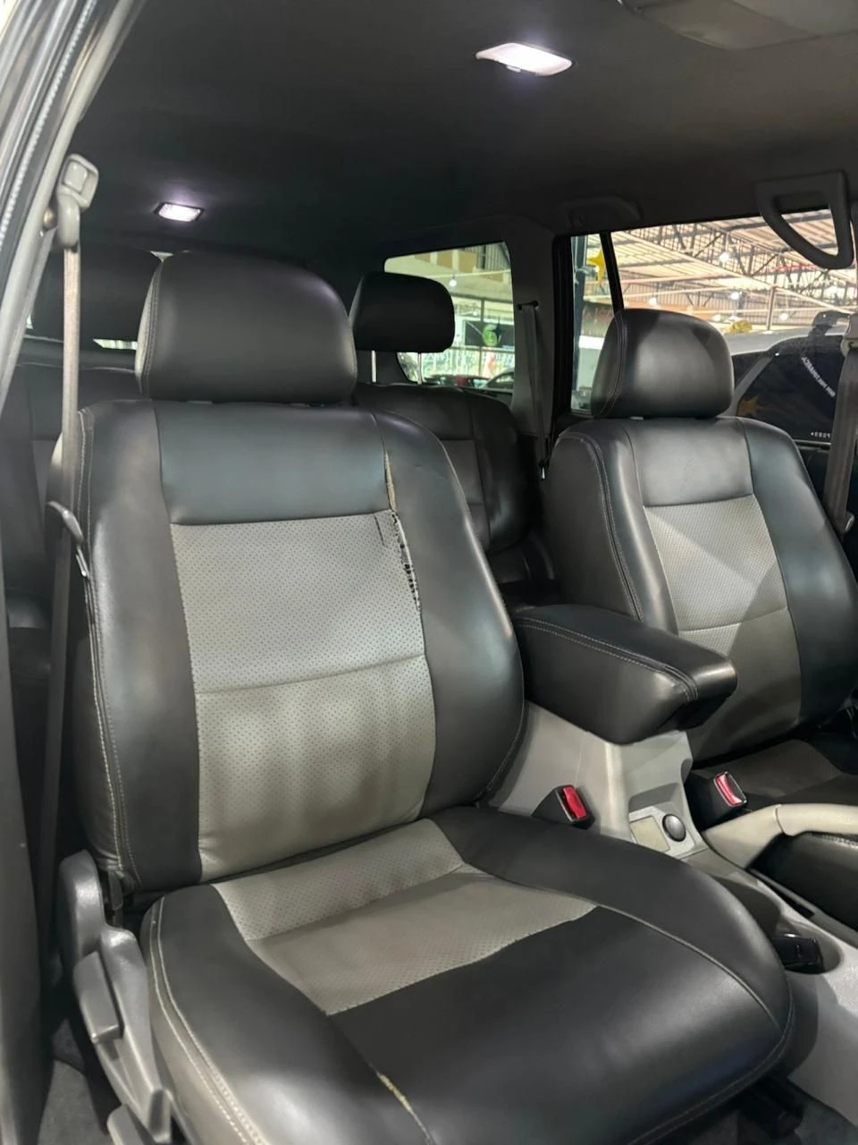 MITSUBISHI PAJERO SPORT