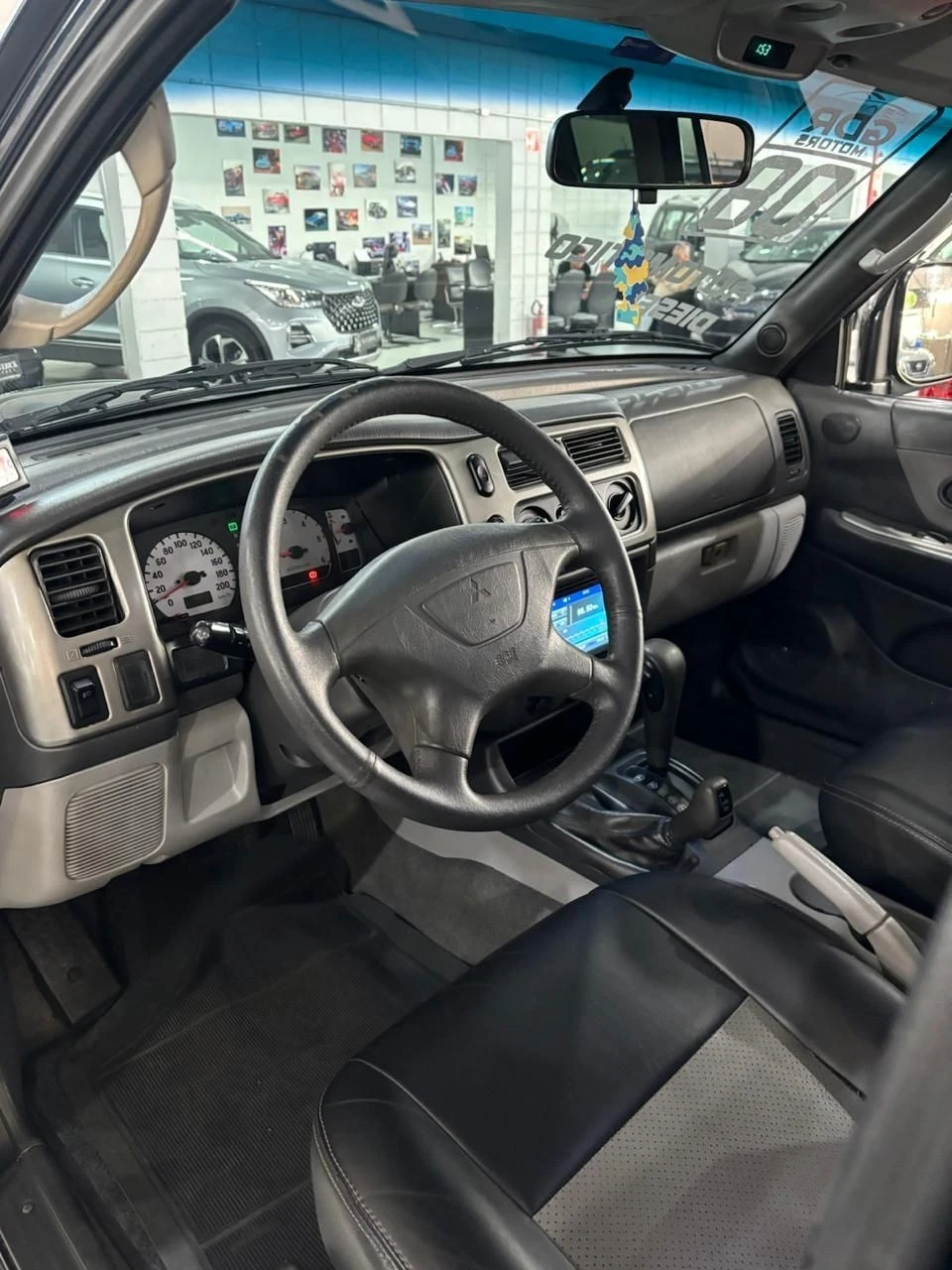 MITSUBISHI PAJERO SPORT