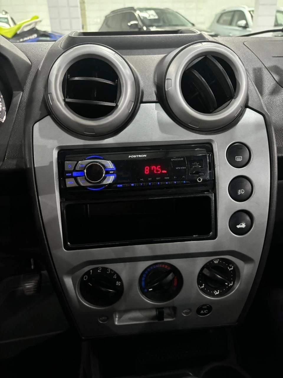 FORD FIESTA