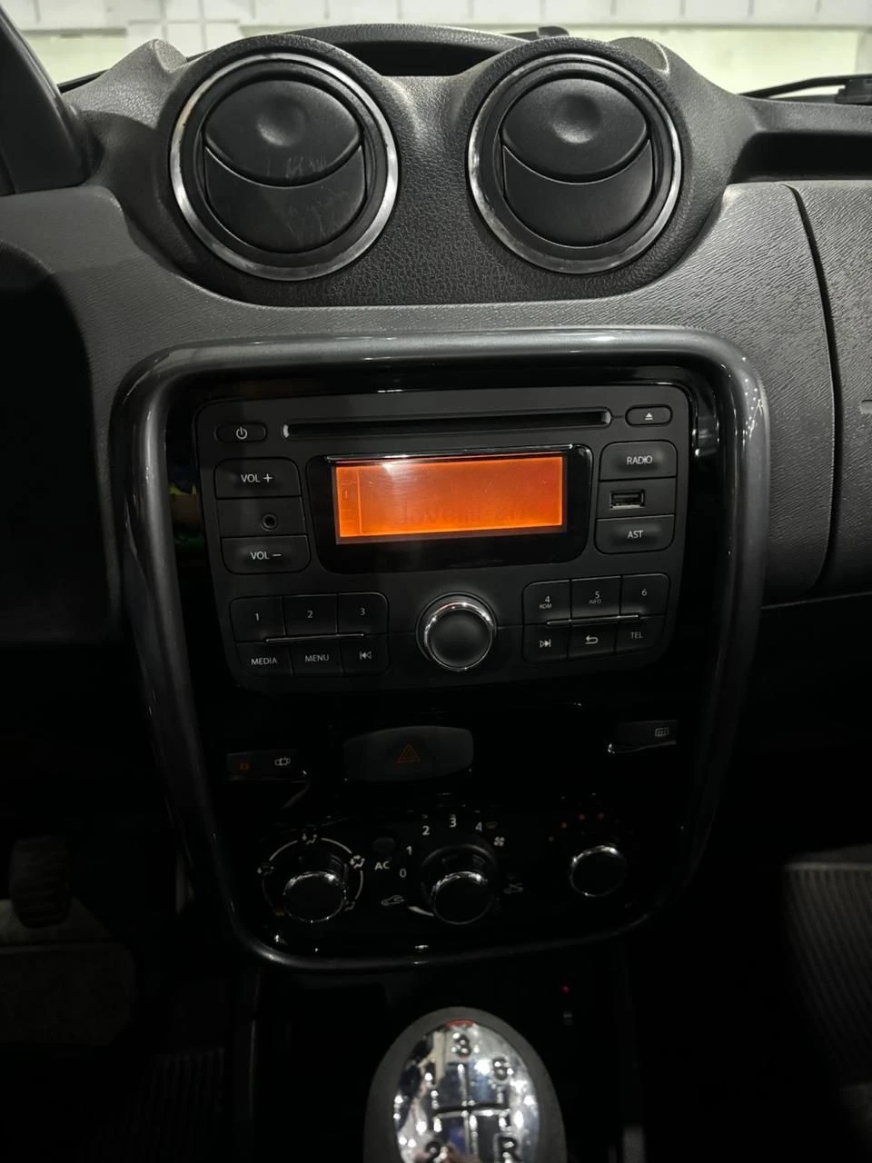 RENAULT DUSTER