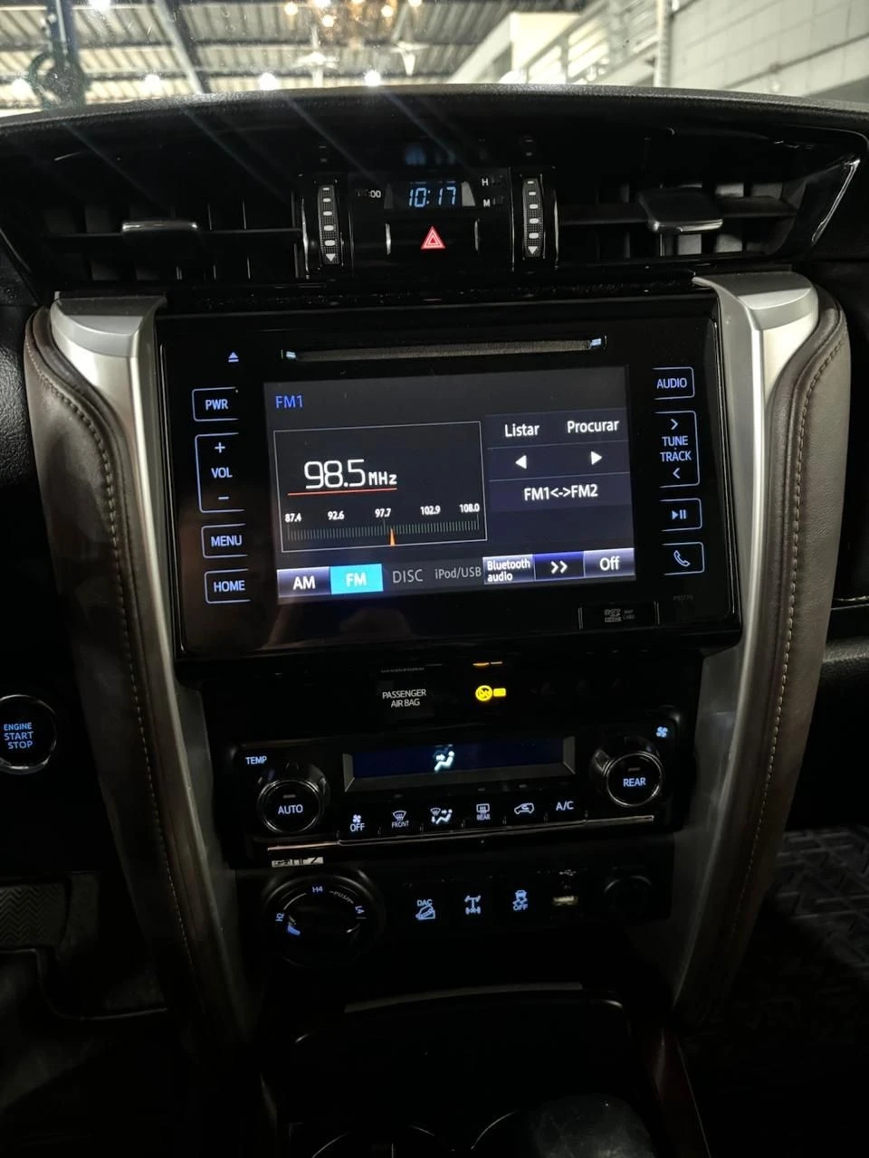 TOYOTA HILUX SW4