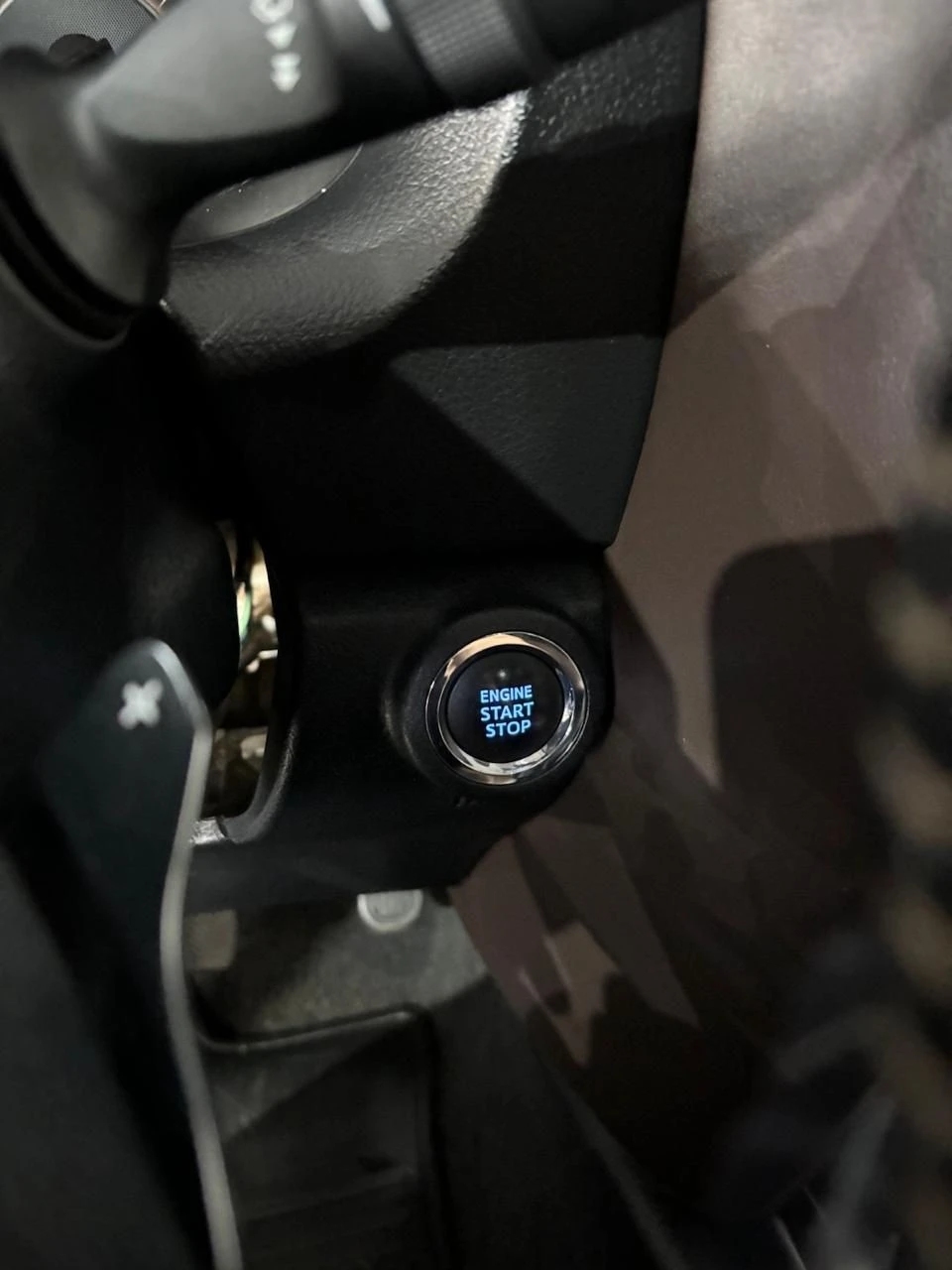 TOYOTA HILUX SW4