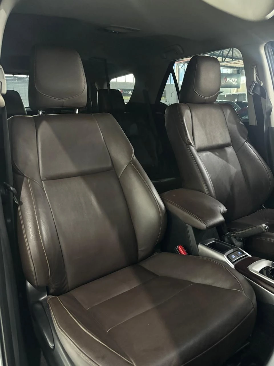 TOYOTA HILUX SW4