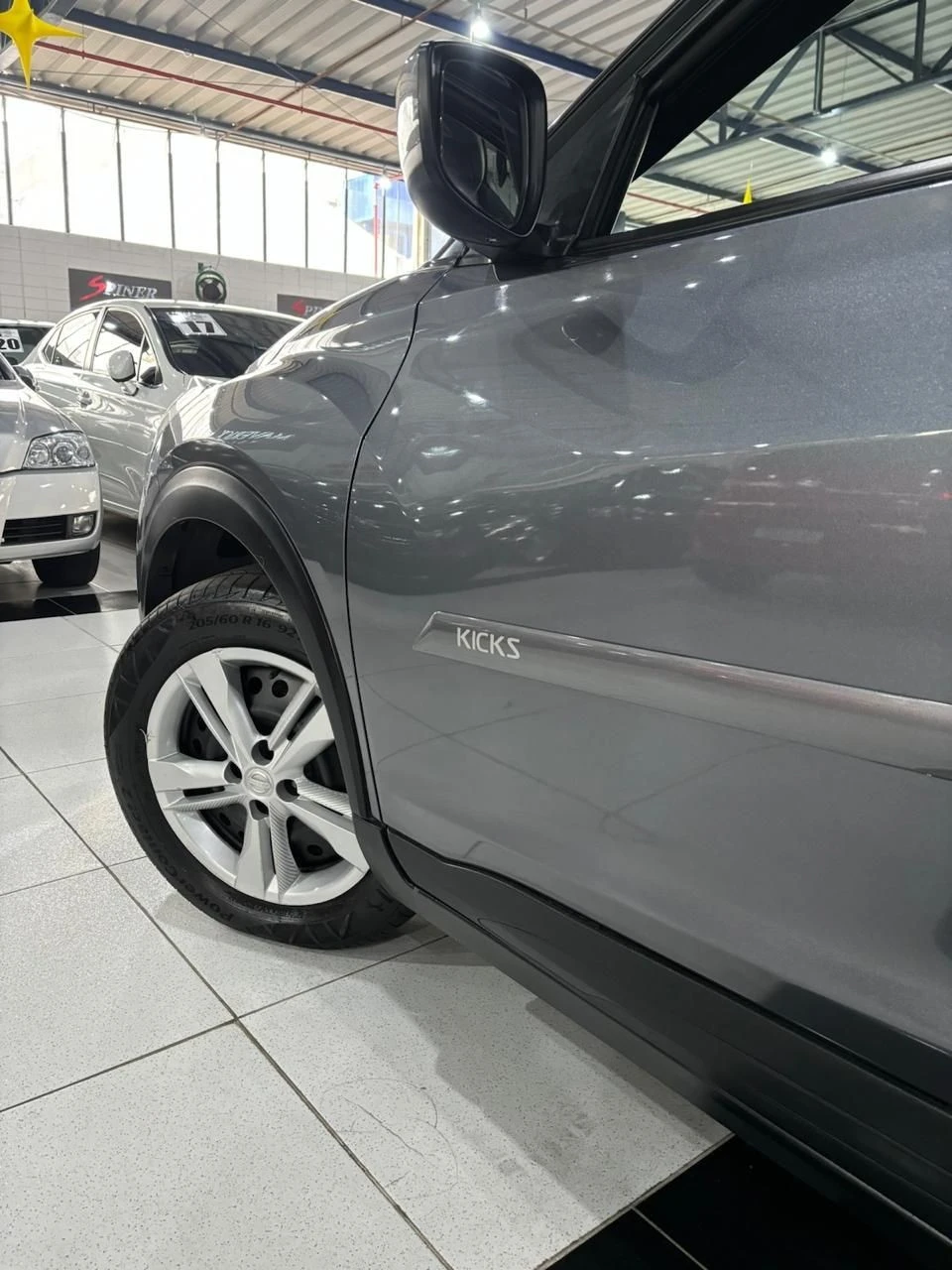 NISSAN KICKS