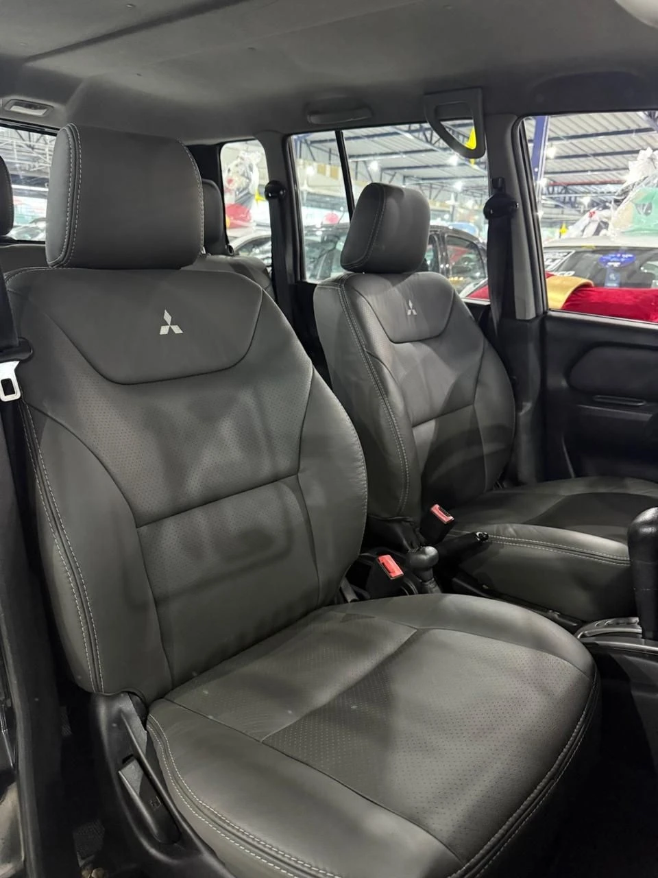 MITSUBISHI PAJERO TR4