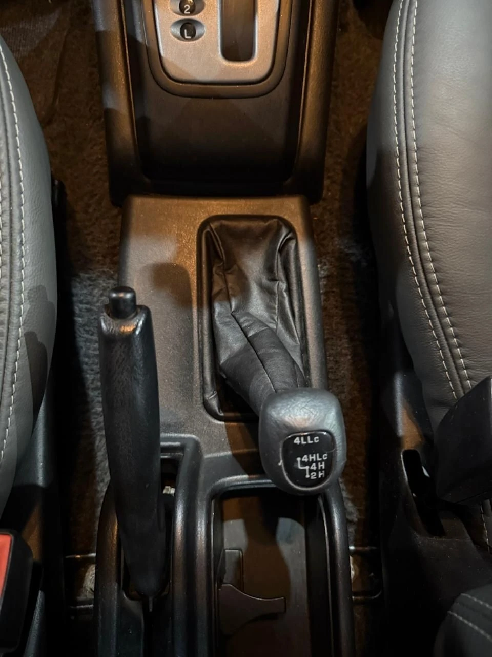 MITSUBISHI PAJERO TR4