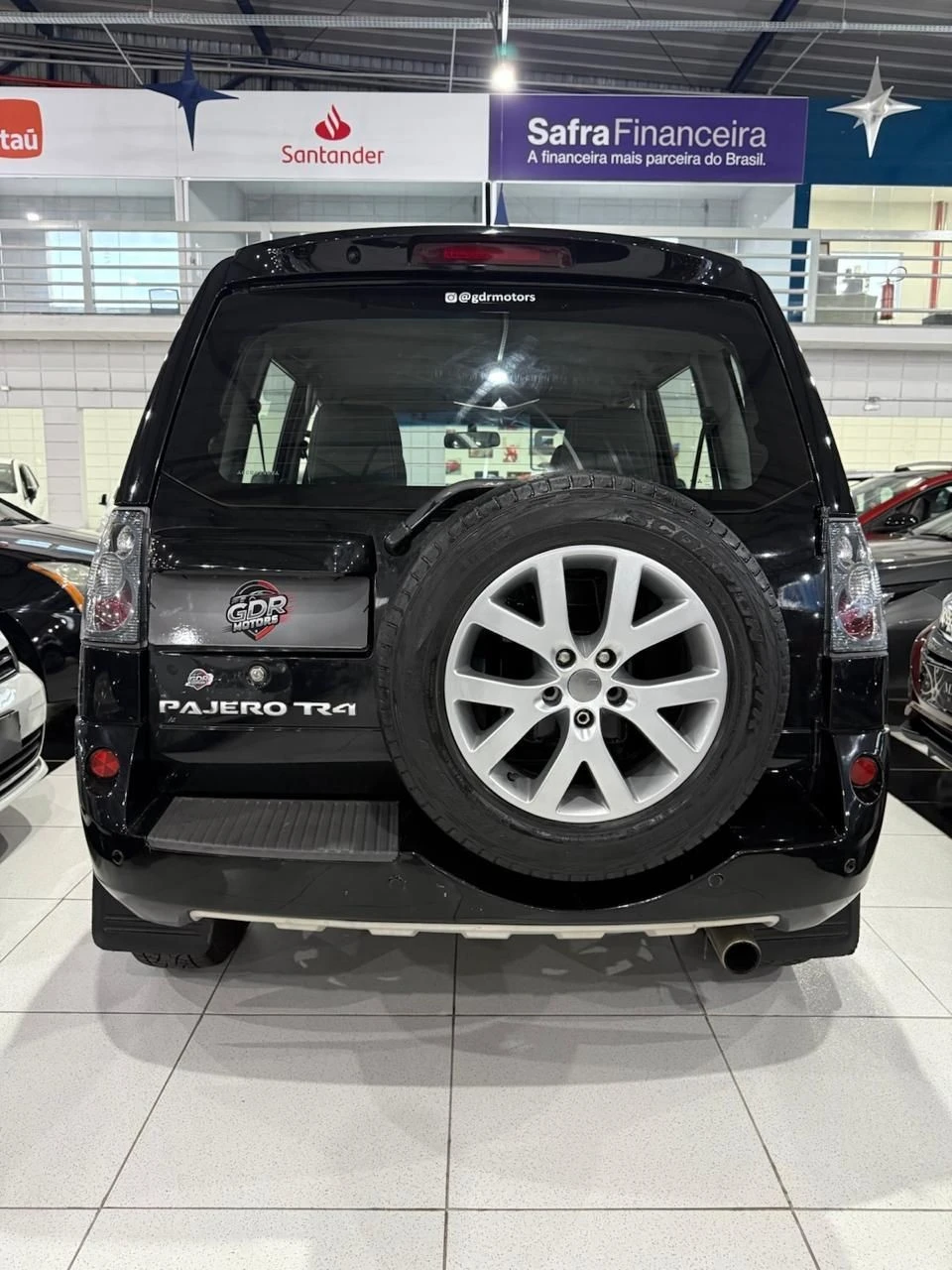 MITSUBISHI PAJERO TR4