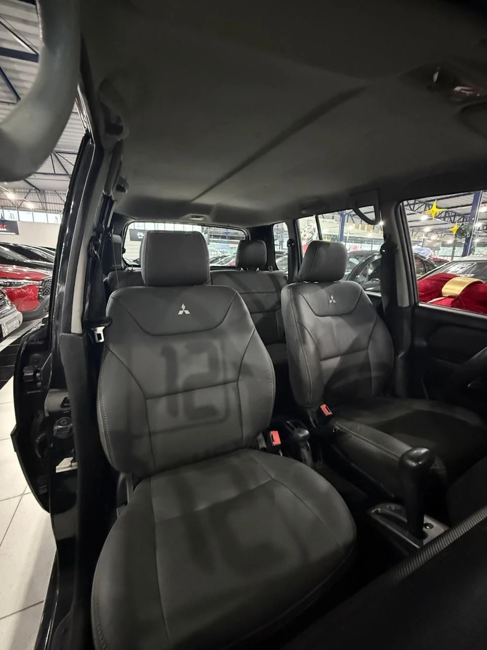 MITSUBISHI PAJERO TR4