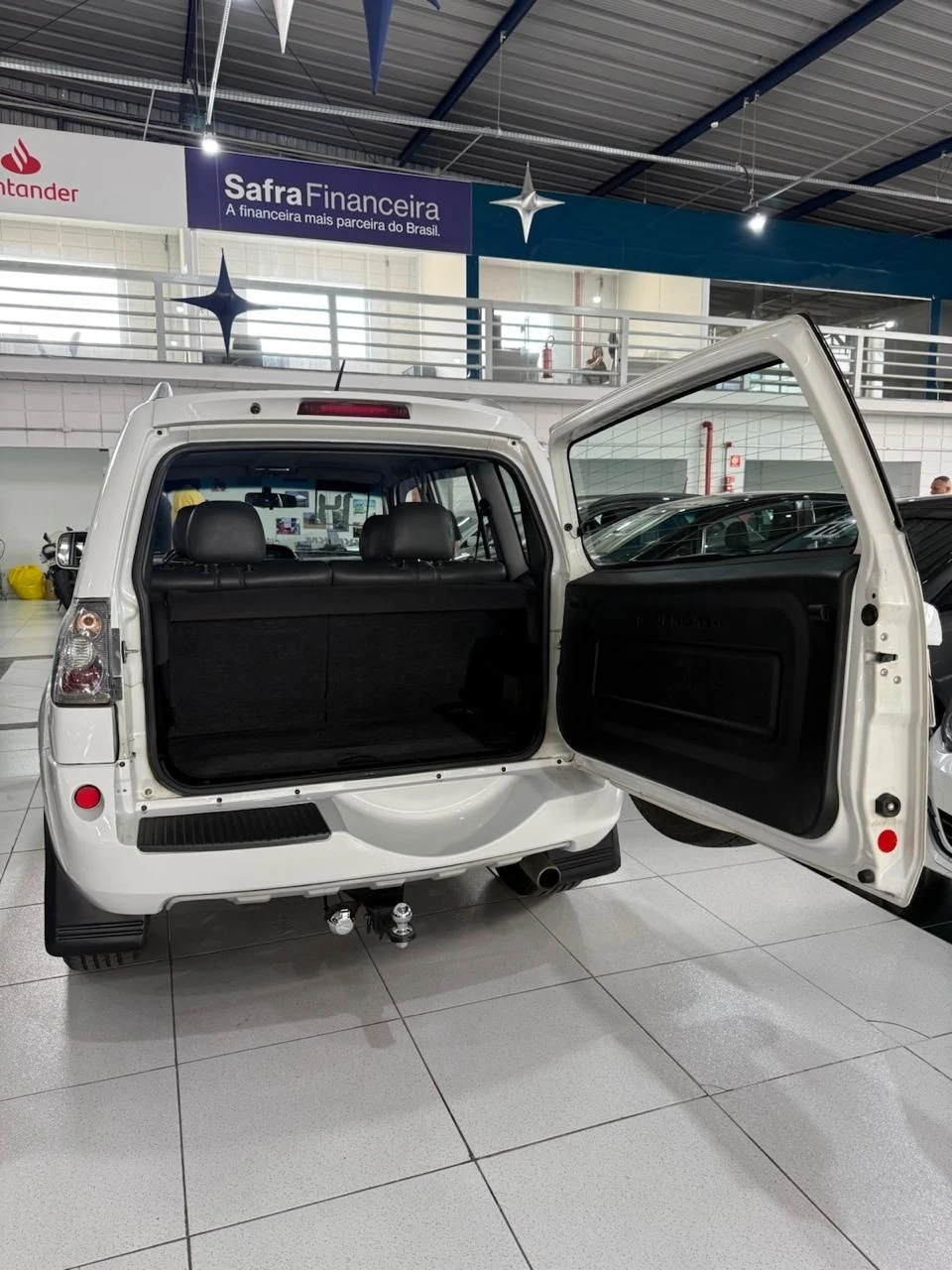 MITSUBISHI PAJERO TR4