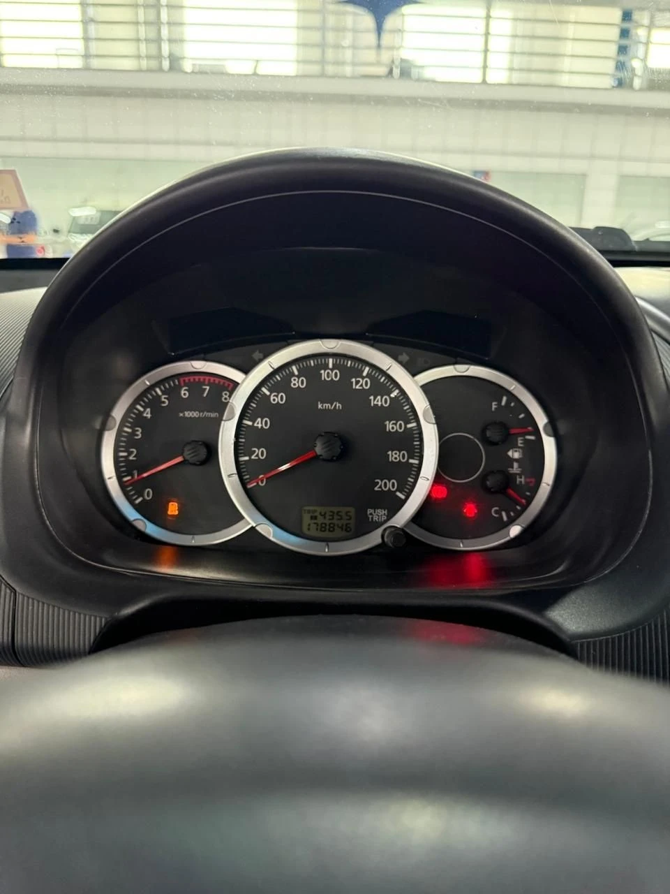 MITSUBISHI L200 TRITON