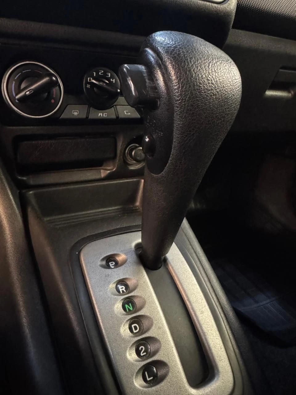 MITSUBISHI PAJERO TR4