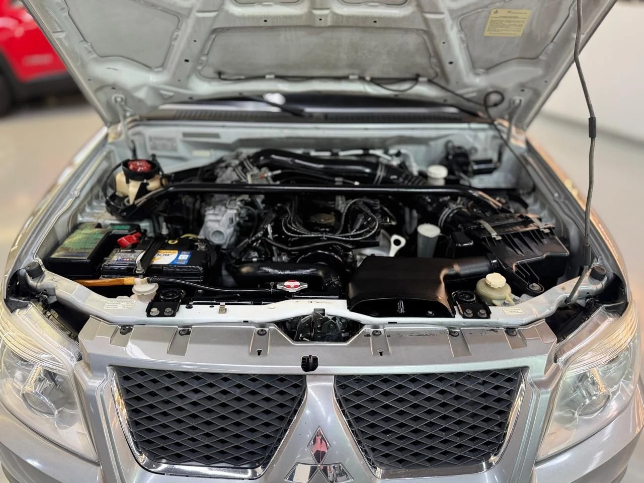 MITSUBISHI PAJERO TR4
