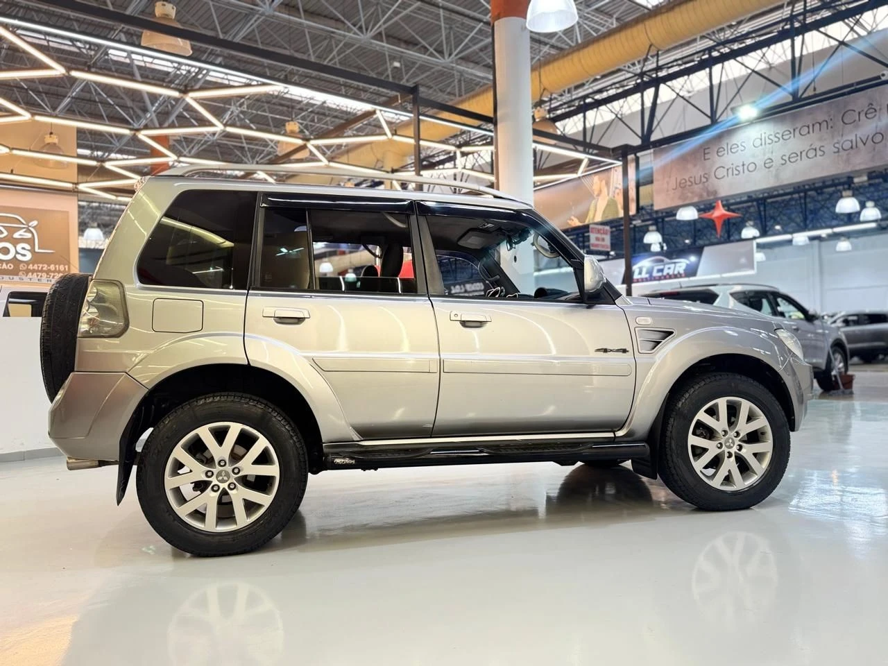 MITSUBISHI PAJERO TR4