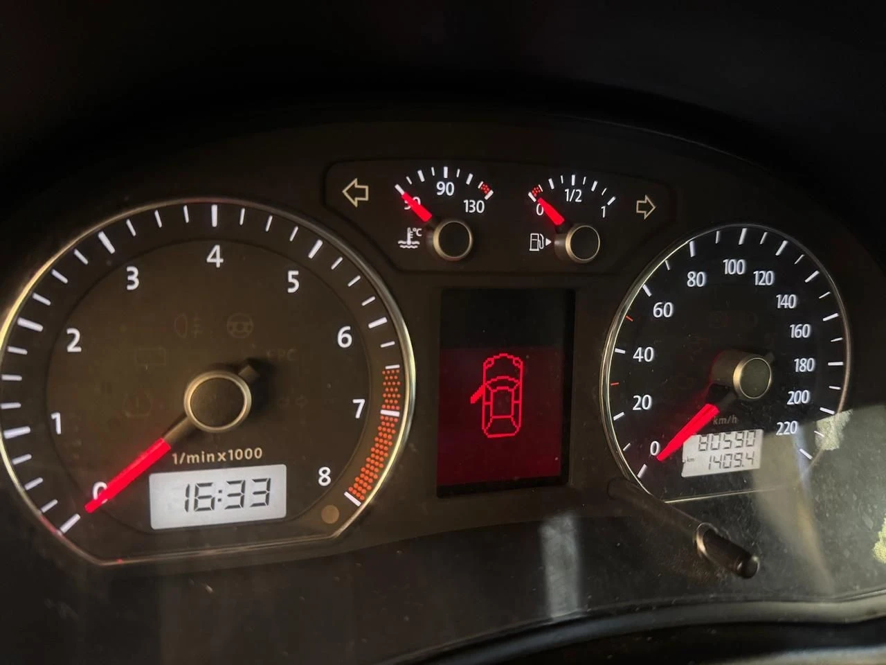 VOLKSWAGEN POLO