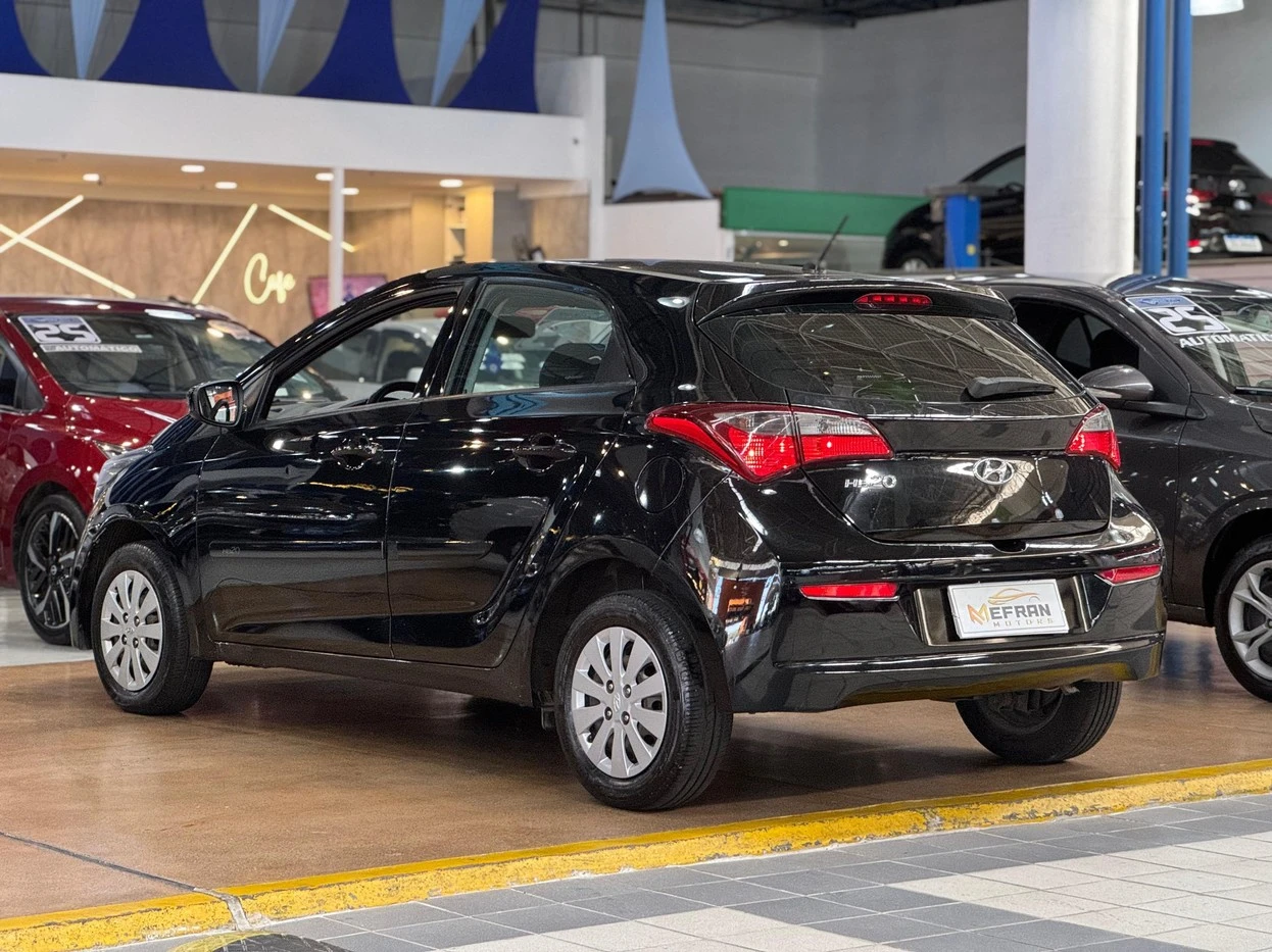 HYUNDAI HB20