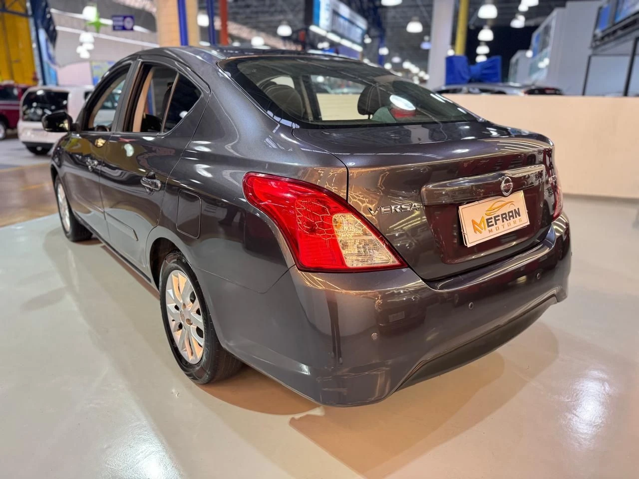 NISSAN VERSA