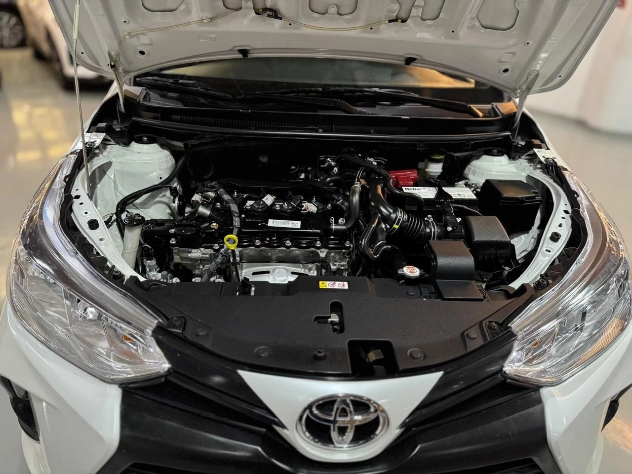 TOYOTA YARIS