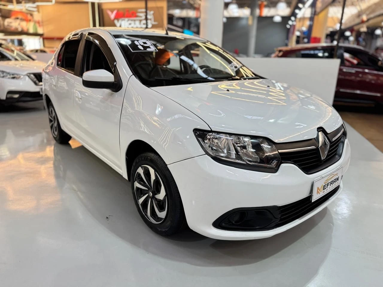 RENAULT LOGAN