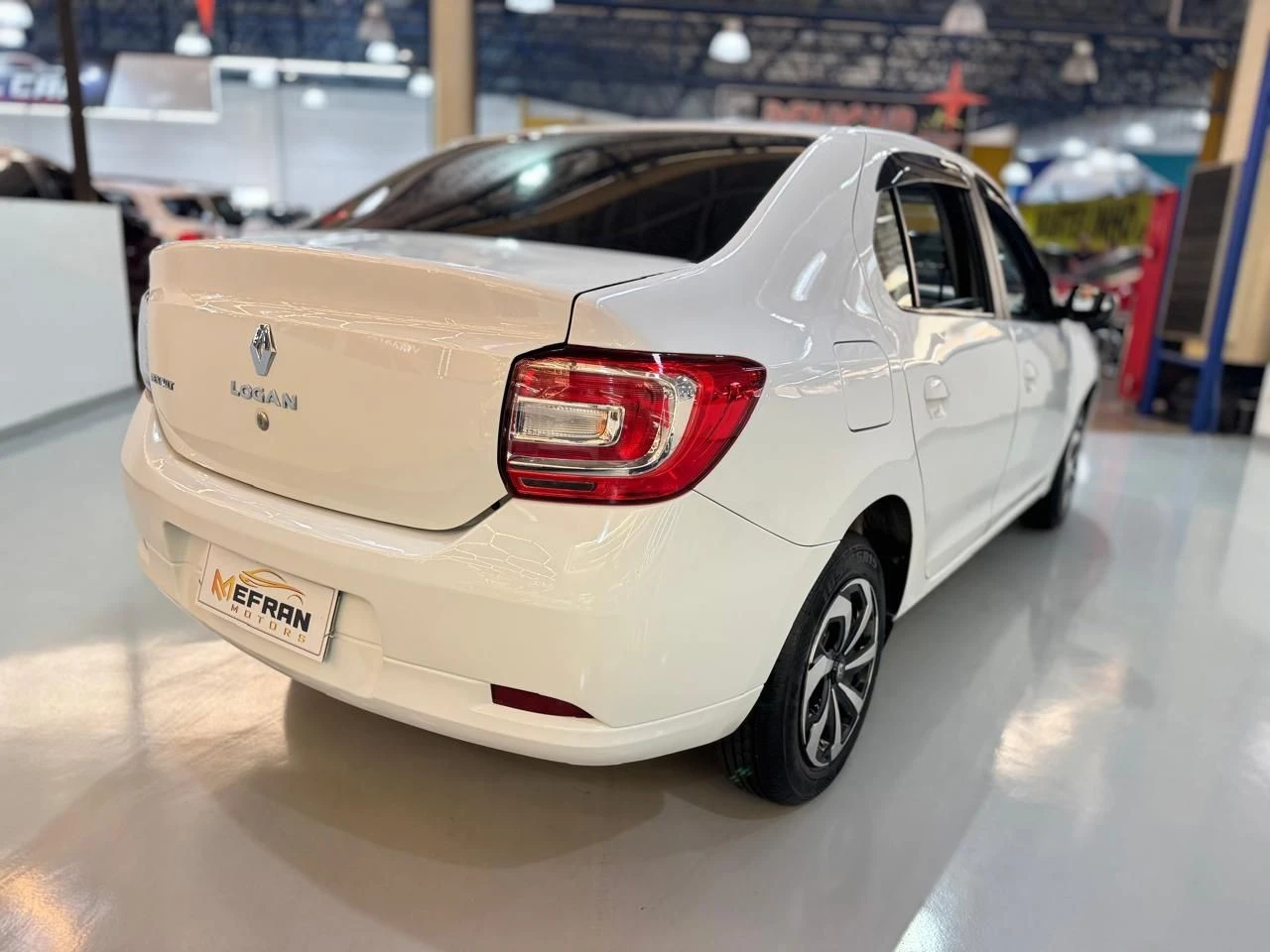 RENAULT LOGAN