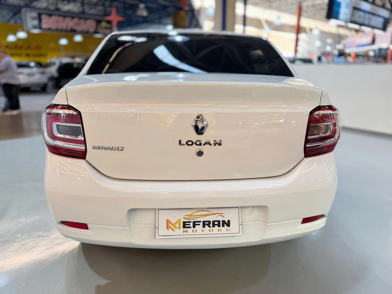 RENAULT LOGAN
