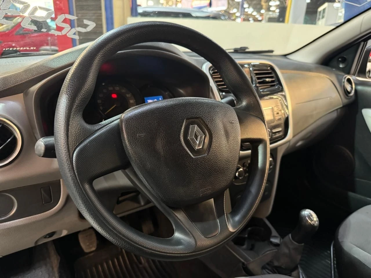 RENAULT LOGAN