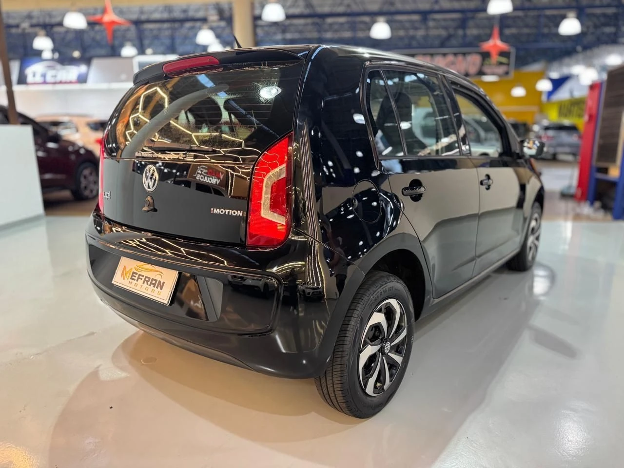 VOLKSWAGEN UP