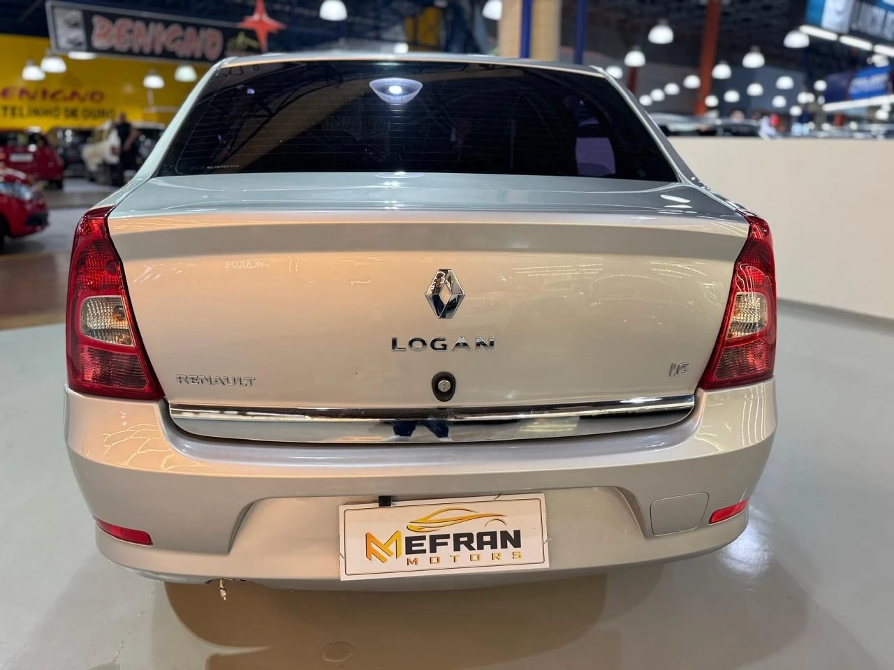 RENAULT LOGAN