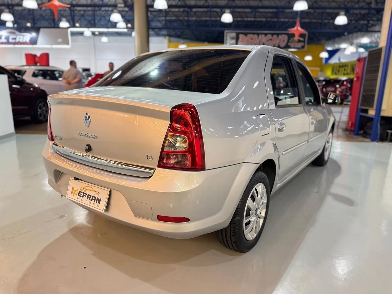 RENAULT LOGAN