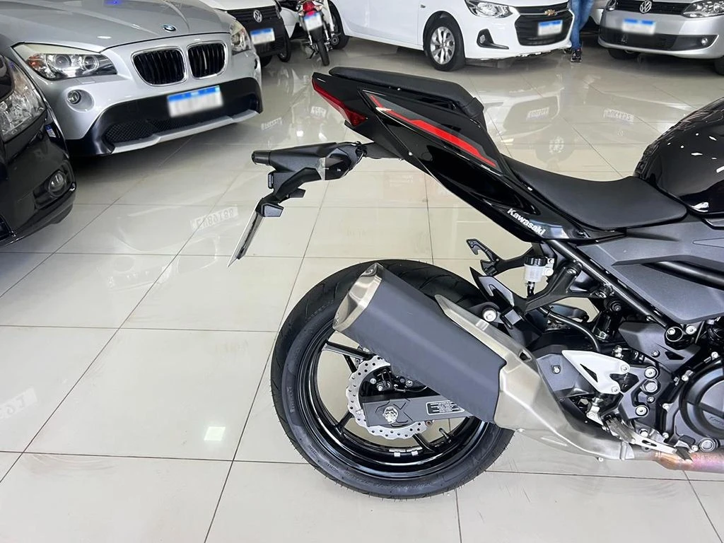 KAWASAKI Z400