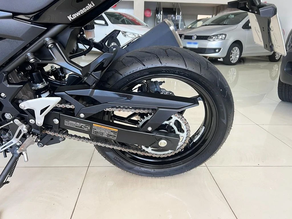 KAWASAKI Z400